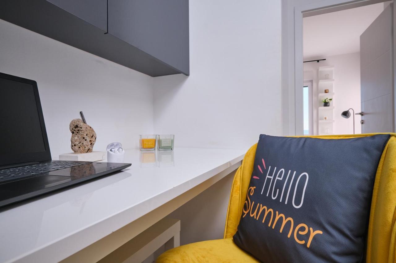 Villa Sky - Heating Pool Kaštel Novi Екстериор снимка