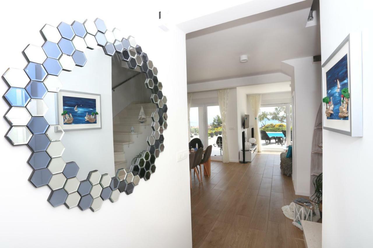Villa Sky - Heating Pool Kaštel Novi Екстериор снимка