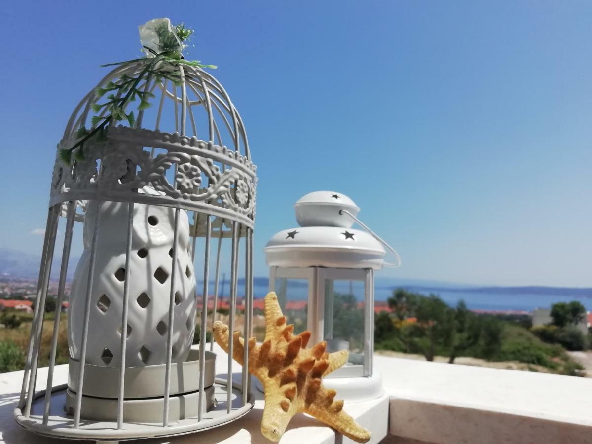 Villa Sky - Heating Pool Kaštel Novi Екстериор снимка